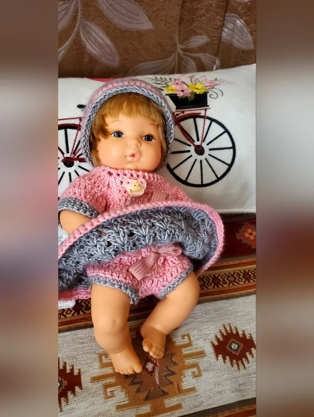 VTG 1972 Mattel Baby Tender Love Baby Doll Blonde Hair Blue Eyes Soft Rubber